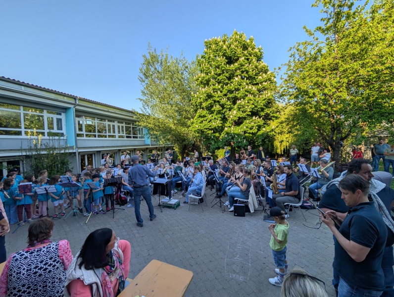 2025-04-31-maibaumstellen012
