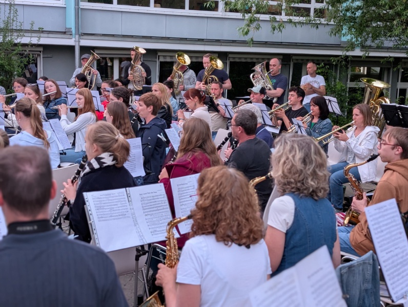 2025-04-31-maibaumstellen016